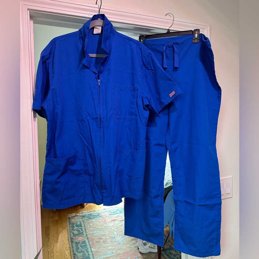 Cherokee Scrub Set